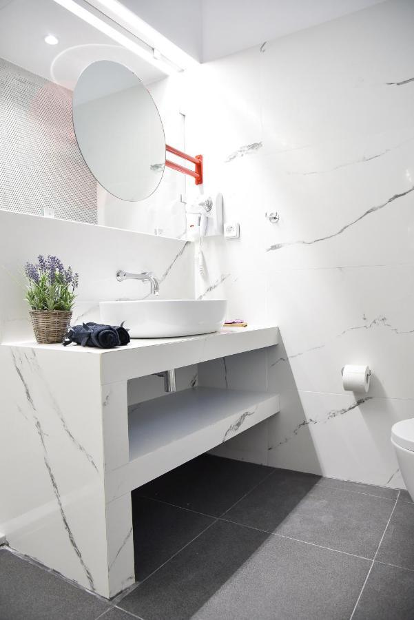 Central44 Yolo Casual Suite Atenas Exterior foto